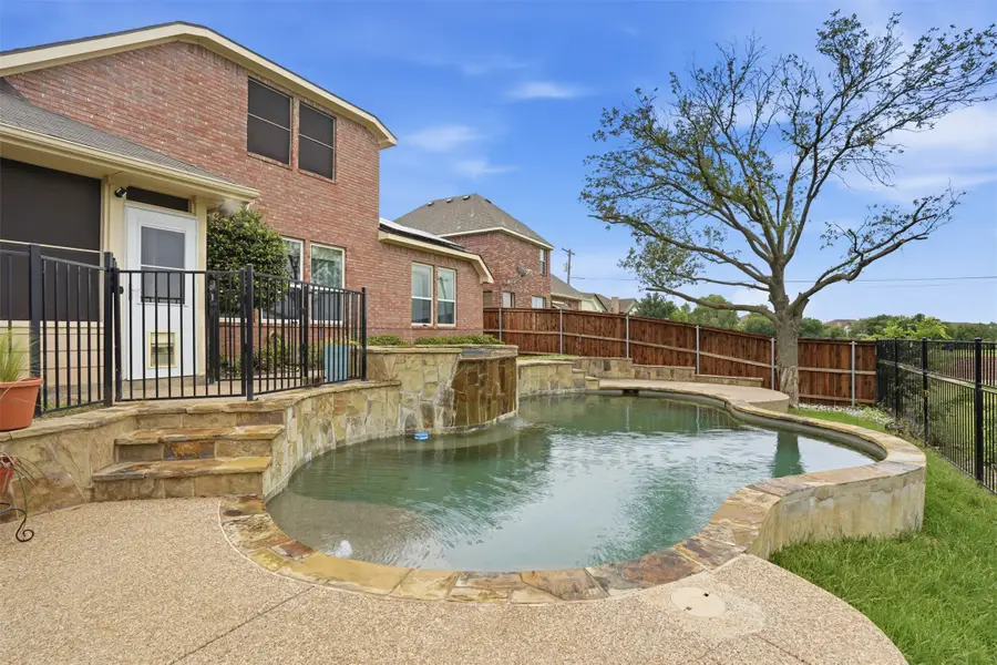 5605 Southern Hills Drive, North Richland Hills, TX 76180 - #2
