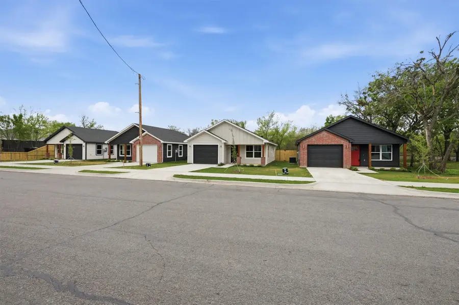 1004 S. First Street, Sherman, TX 75090 - #3