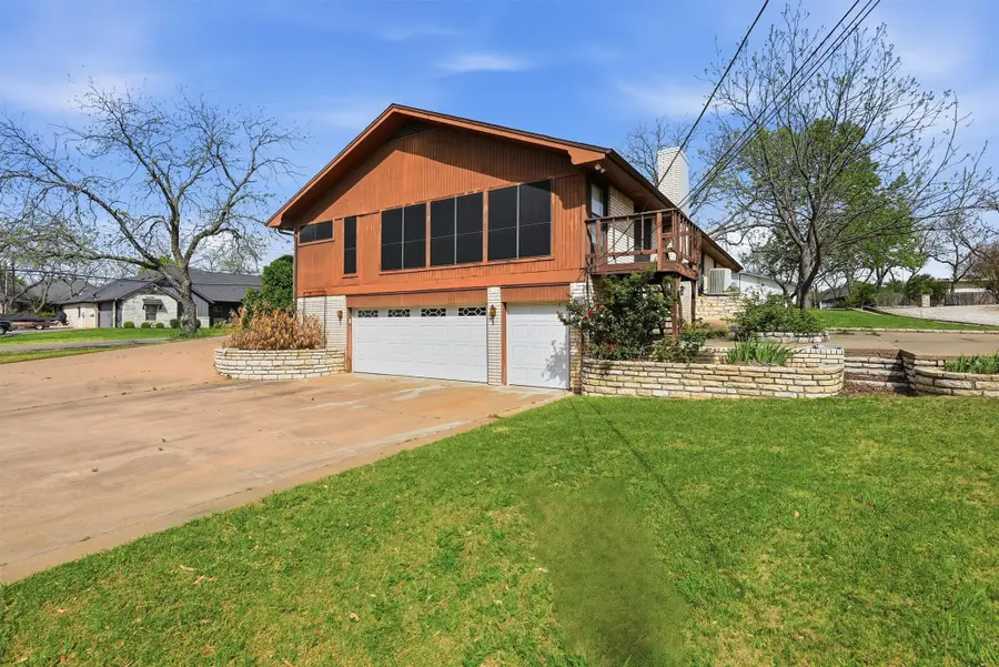 4607 Cimmaron Trail, Granbury, TX 76049 - #2