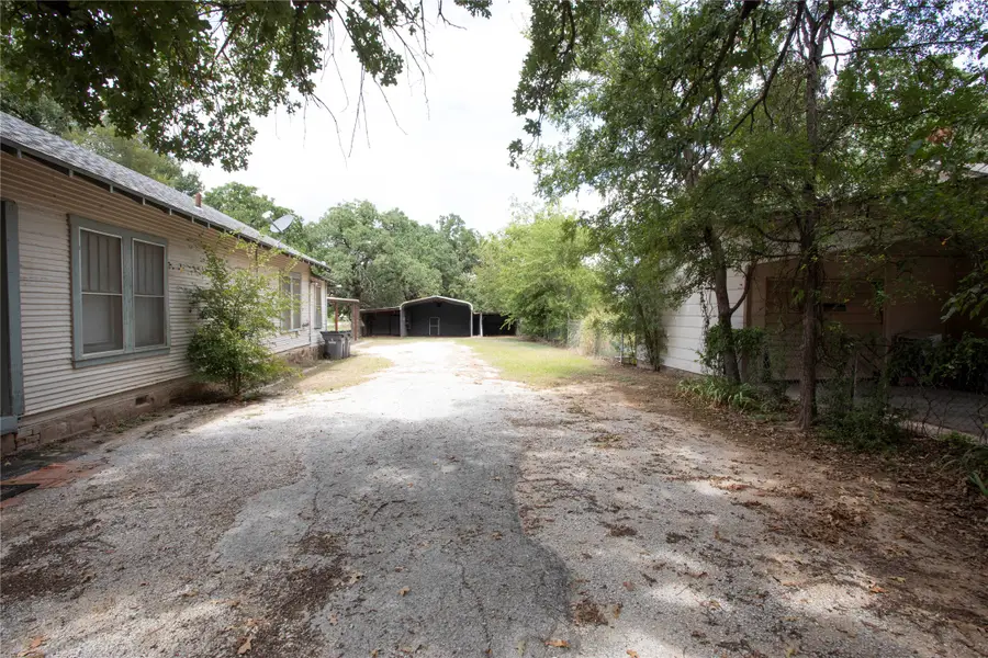 1311 Loving Highway, Graham, TX 76450 - #3
