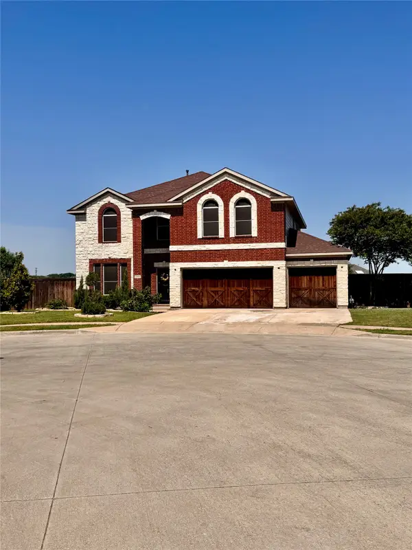 5401 Loftsmoor Court, Fort Worth, TX 76244