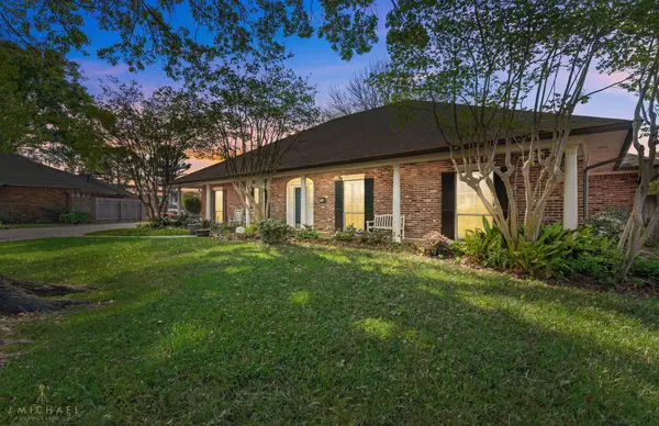 7702 Southfork Drive, Shreveport, LA 71105