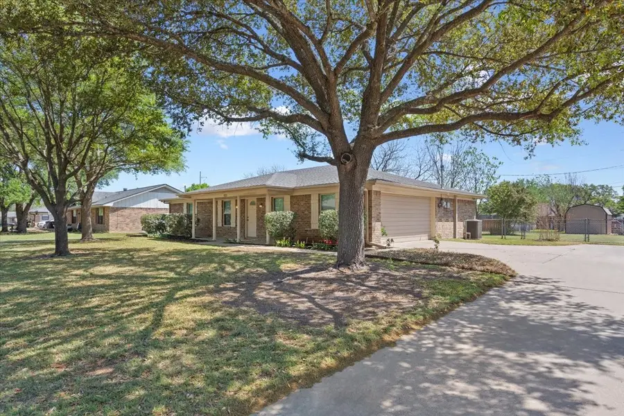 103 York Drive, Lorena, TX 76655 - #2