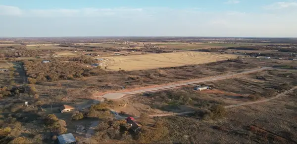 1056 Carnagie Road, Poolville, TX 76487