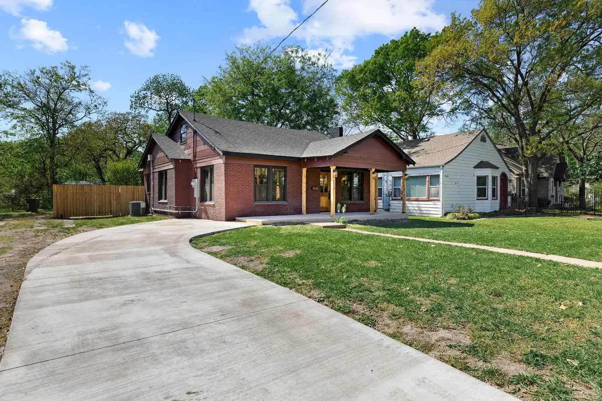 1112 S Travis Street, Sherman, TX 75090 - #1