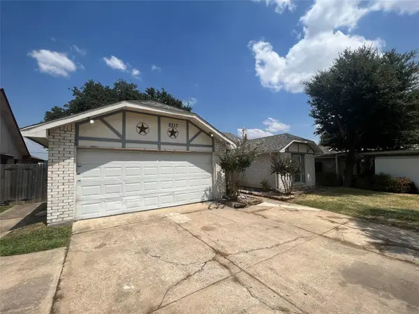 2317 Sharpshire Lane, Arlington, TX 76014