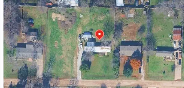 1702 Ranch Road, Grand Prairie, TX 75052