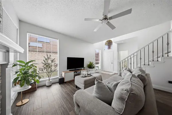 2108 Montclair Lane, Lewisville, TX 75067