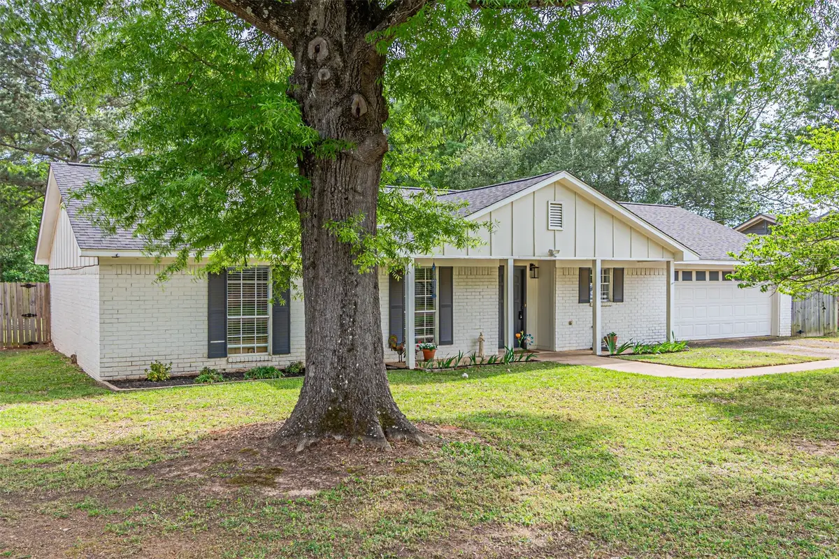 134 Park Drive, Longview, TX 75601 - #1