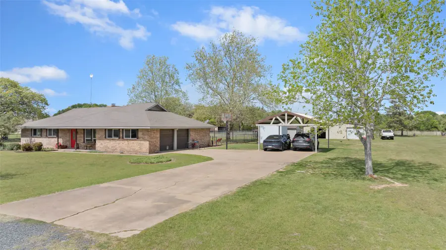 106 Vineyard Street, Weatherford, TX 76087 - #2