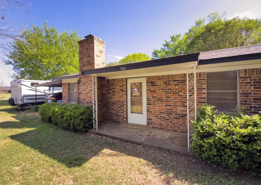 501 W Washington Avenue, Whitney, TX 76692 - #2