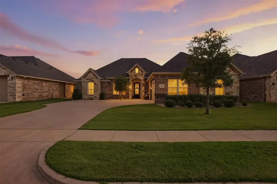 108 Spieth Court, Granbury, TX 76048 - #2