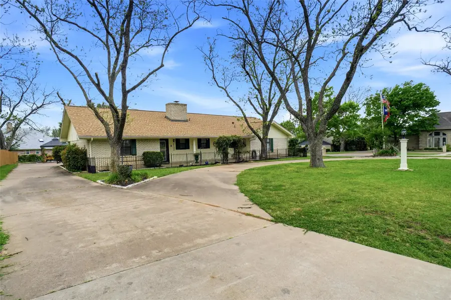 6122 Belvidere Circle, Granbury, TX 76049 - #2