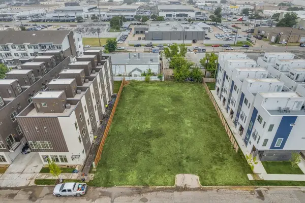 2816 Weisenberger Street, Fort Worth, TX 76107