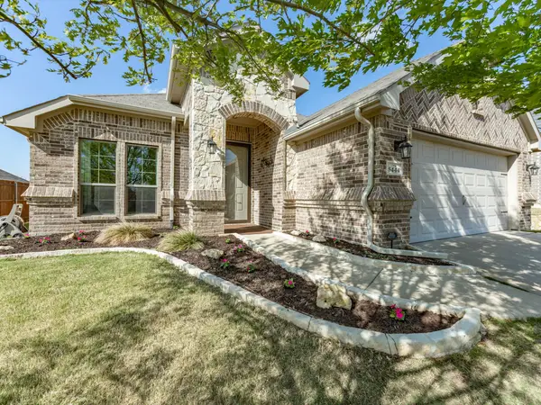 5444 Quiet Woods Trail, Fort Worth, TX 76123