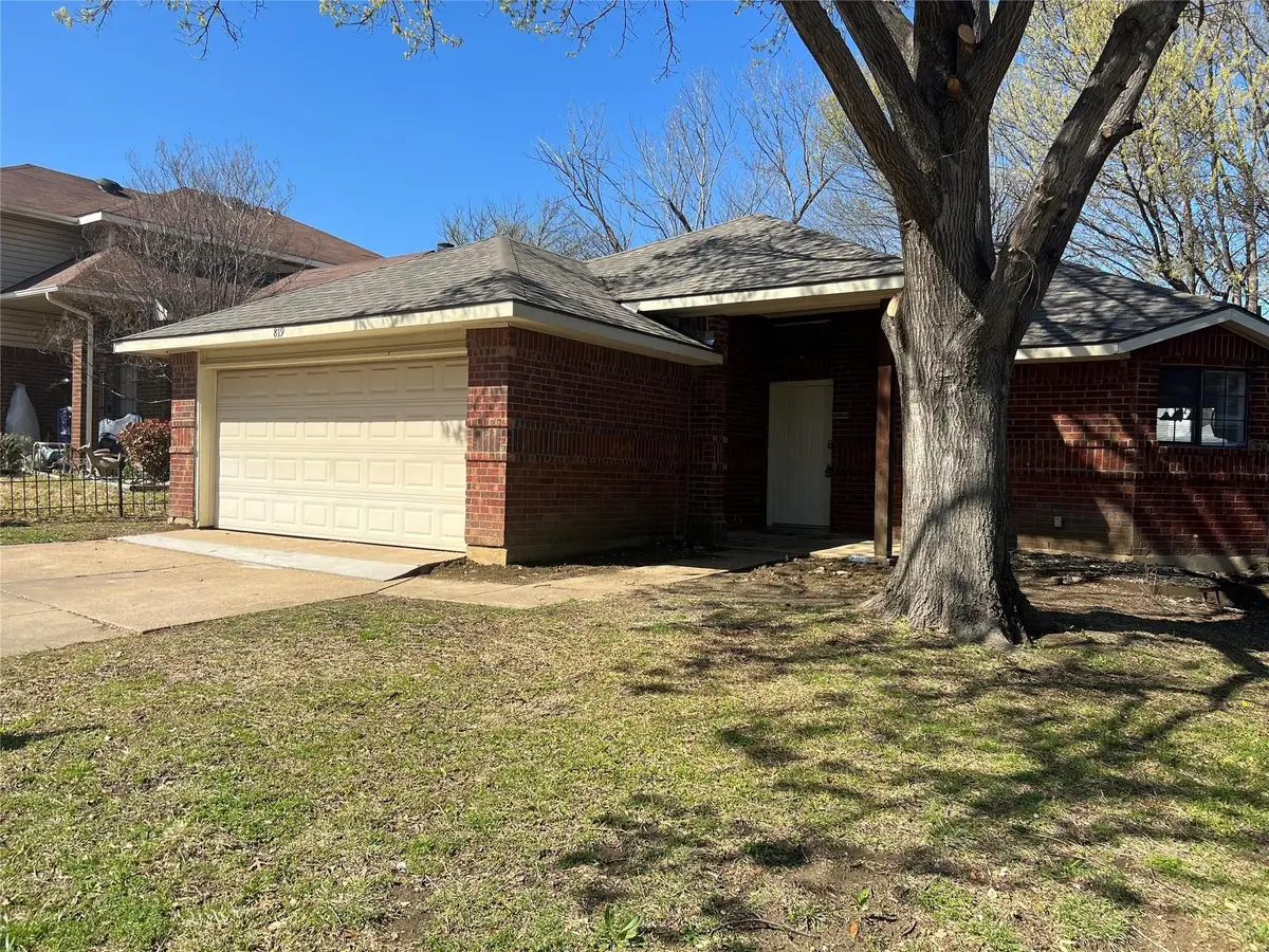 819 Lovingham Drive, Arlington, TX 76017 - #1