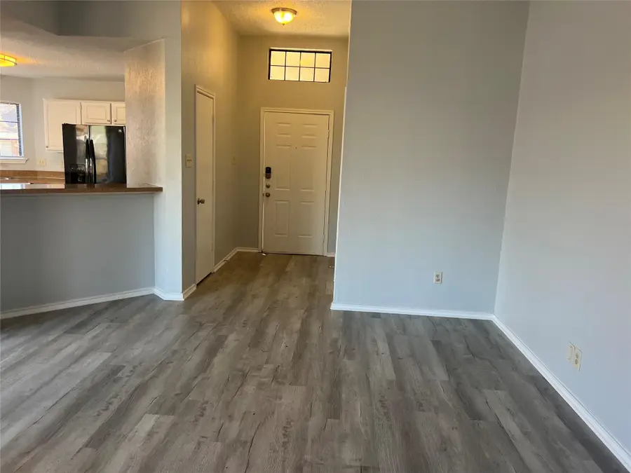 819 Lovingham Drive, Arlington, TX 76017 - #2