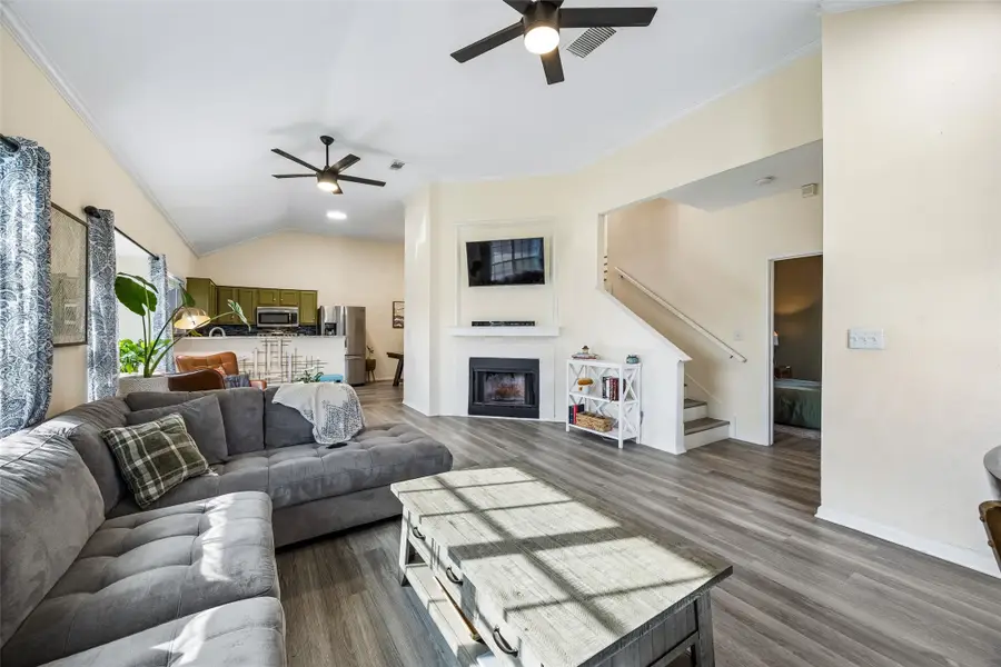 702 Cresent Drive, Desoto, TX 75115 - #3