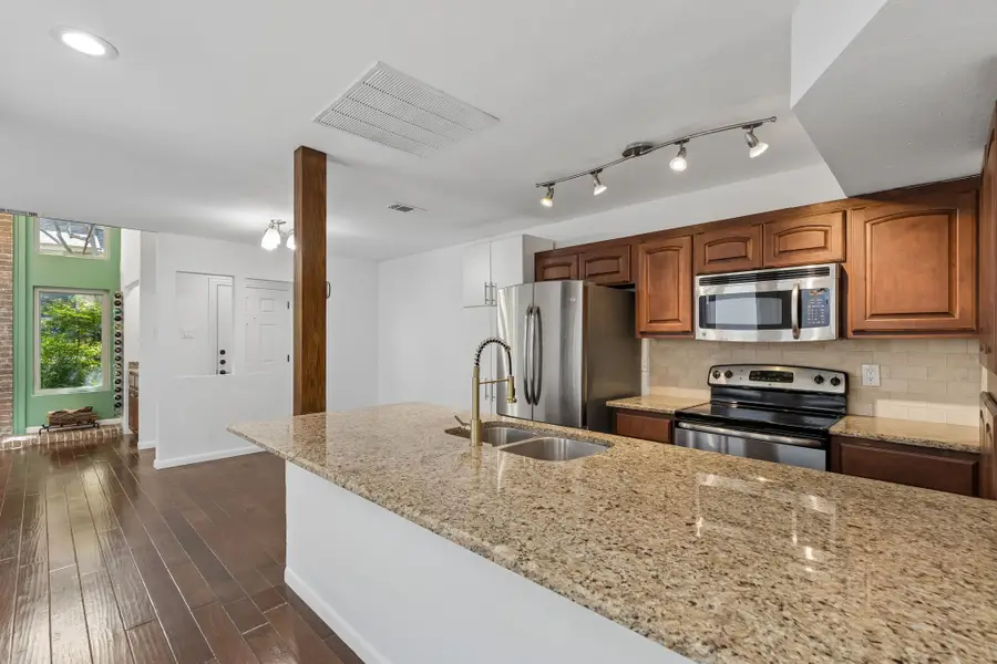 3227 Elizabeth Street, Dallas, TX 75204 - #2