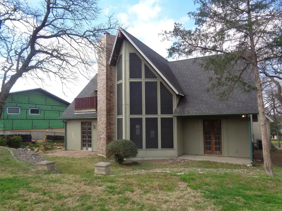 110 Pawnee Trail, Gainesville, TX 76240 - #3