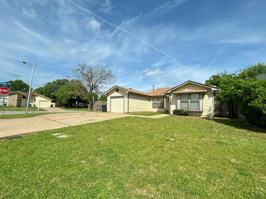 1501 Gentle Wind Drive, Arlington, TX 76018 - #2