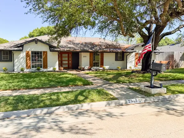 2313 Claridge Circle, Plano, TX 75075