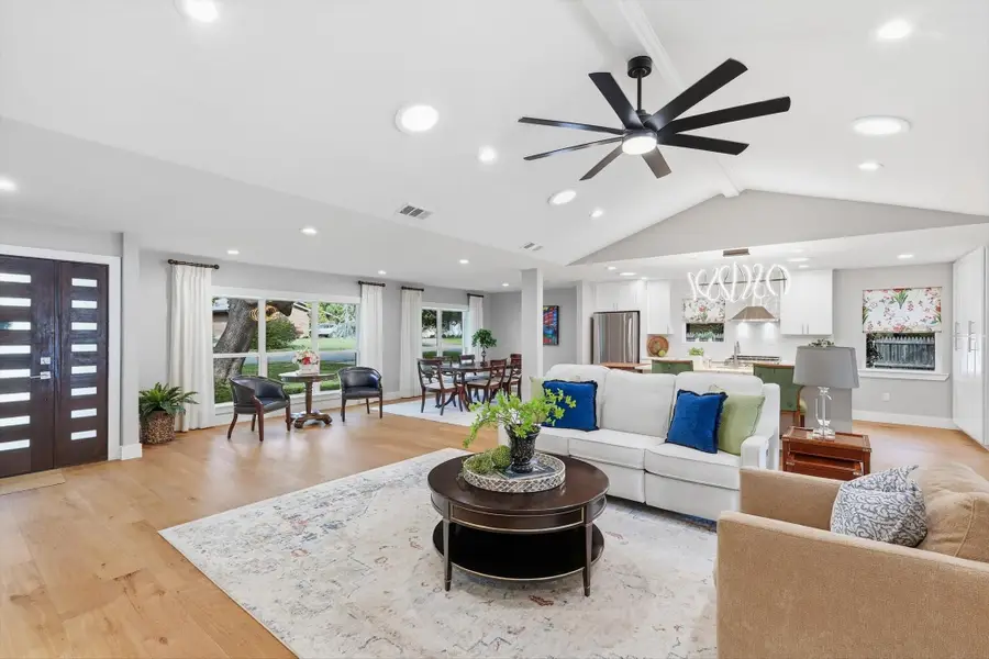 6722 Kingsbury Drive, Dallas, TX 75231 - #3