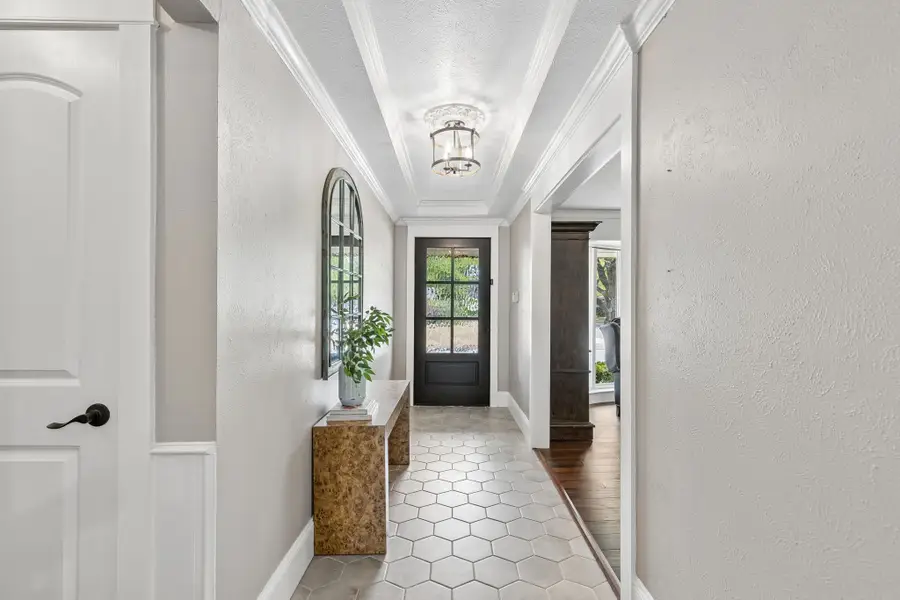 9615 Millridge Drive, Dallas, TX 75243 - #2