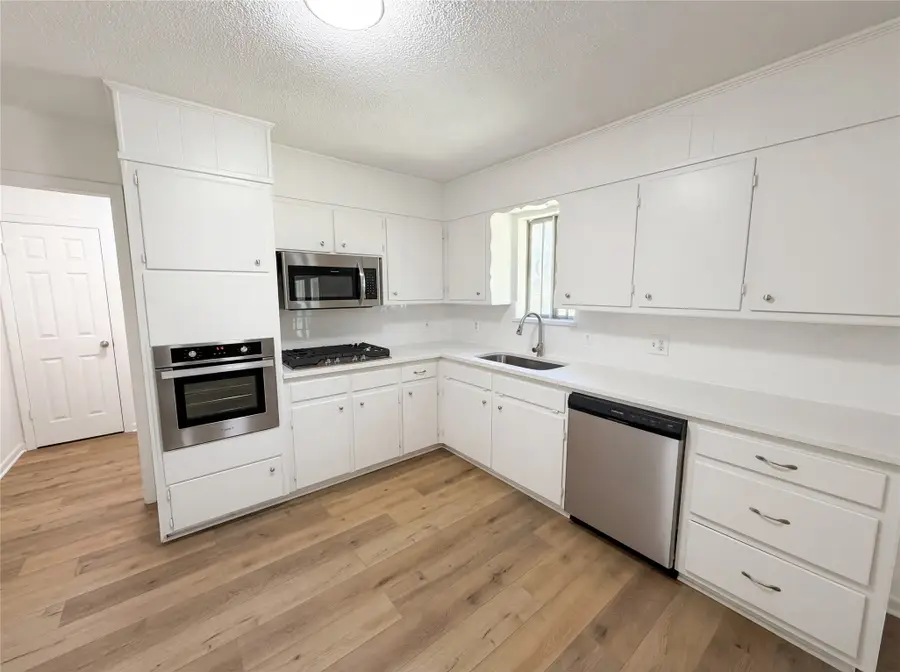 607 State Street, Weatherford, TX 76086 - #2