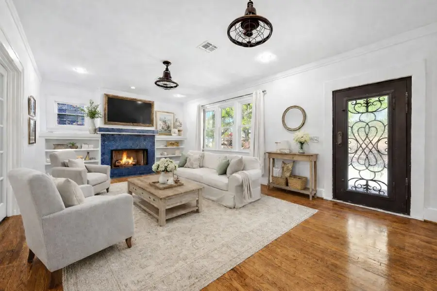 1320 Madeline Place, Fort Worth, TX 76107 - #2