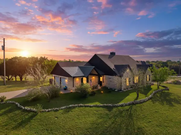 10081 Crestridge Drive, Whitney, TX 76692