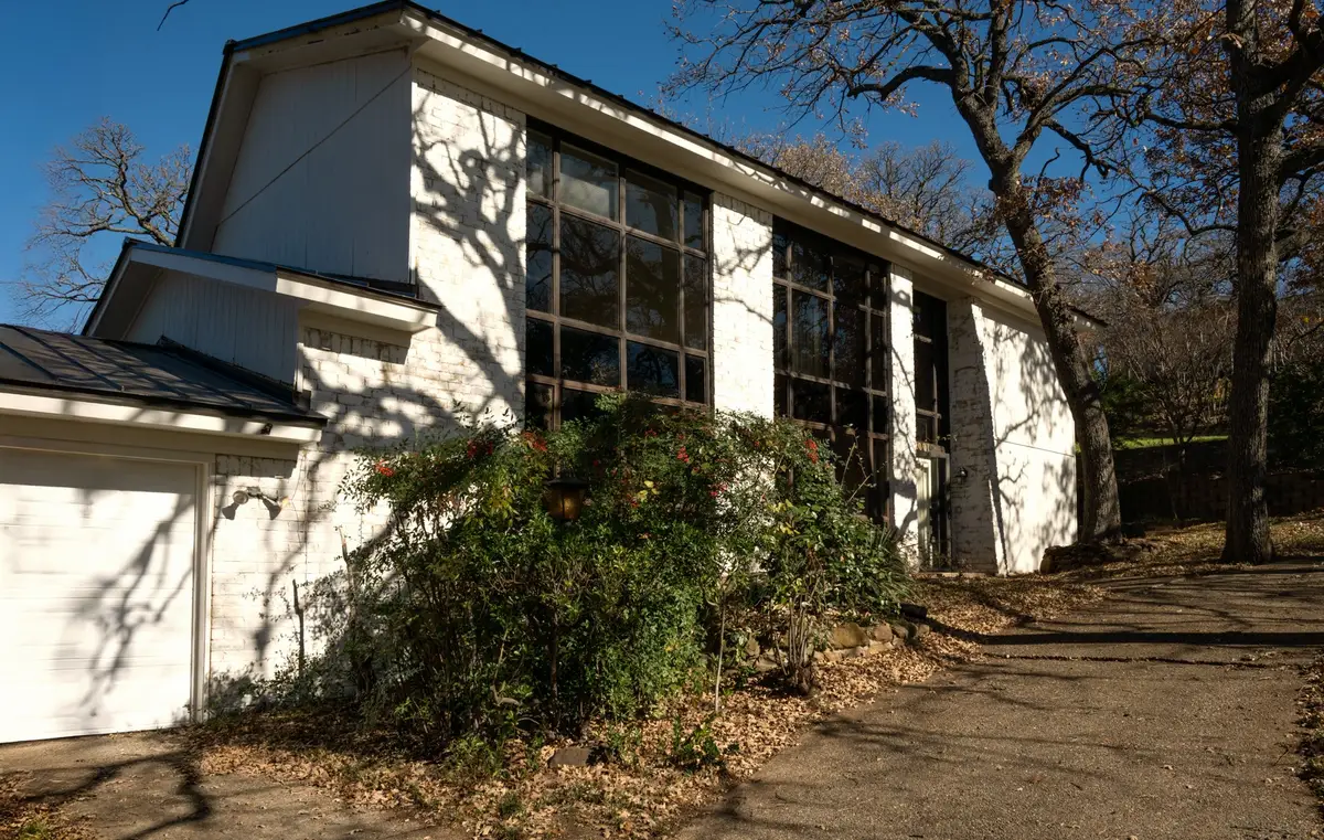 2001 Park Hill Drive, Arlington, TX 76012 - #1