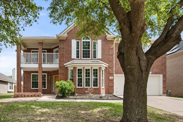 708 Crockett Drive, Mansfield, TX 76063