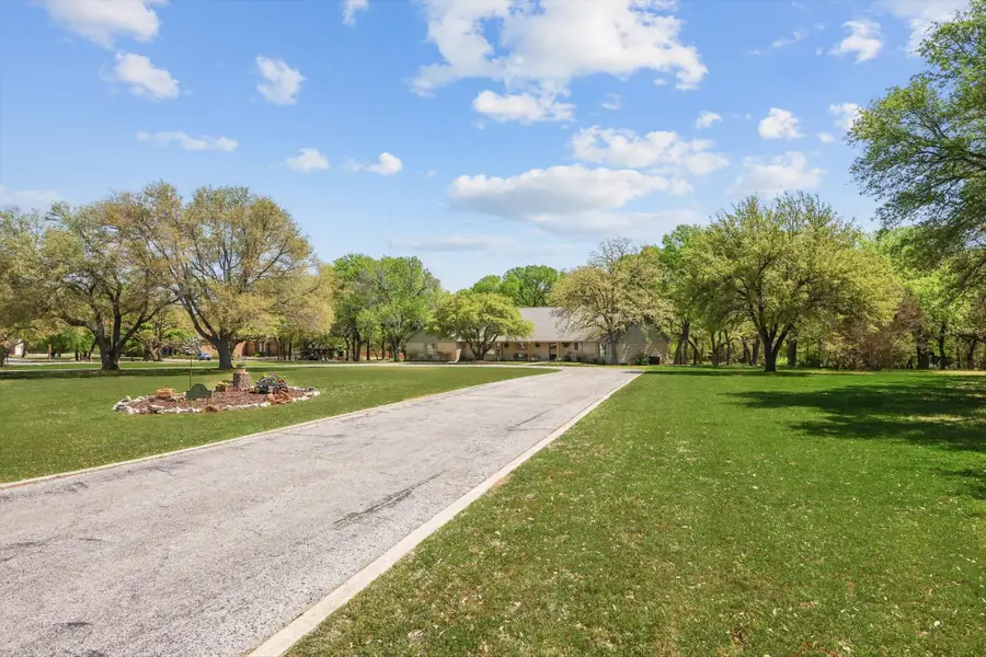 1904 Oak Ridge Trail, Bridgeport, TX 76426 - #2