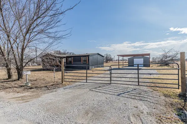 111 County Road 1303, Bridgeport, TX 76426