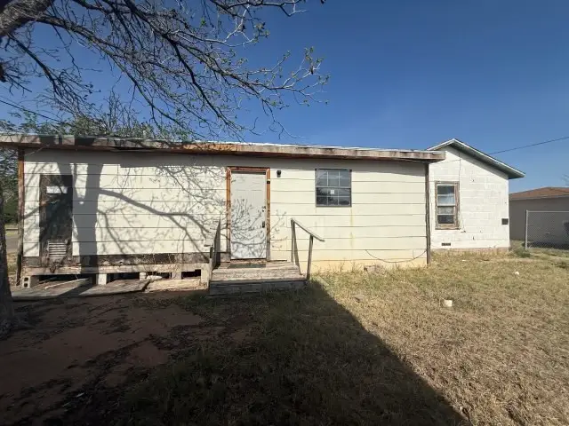 601 S Franklin Avenue, Monahans, TX 79756 - #2