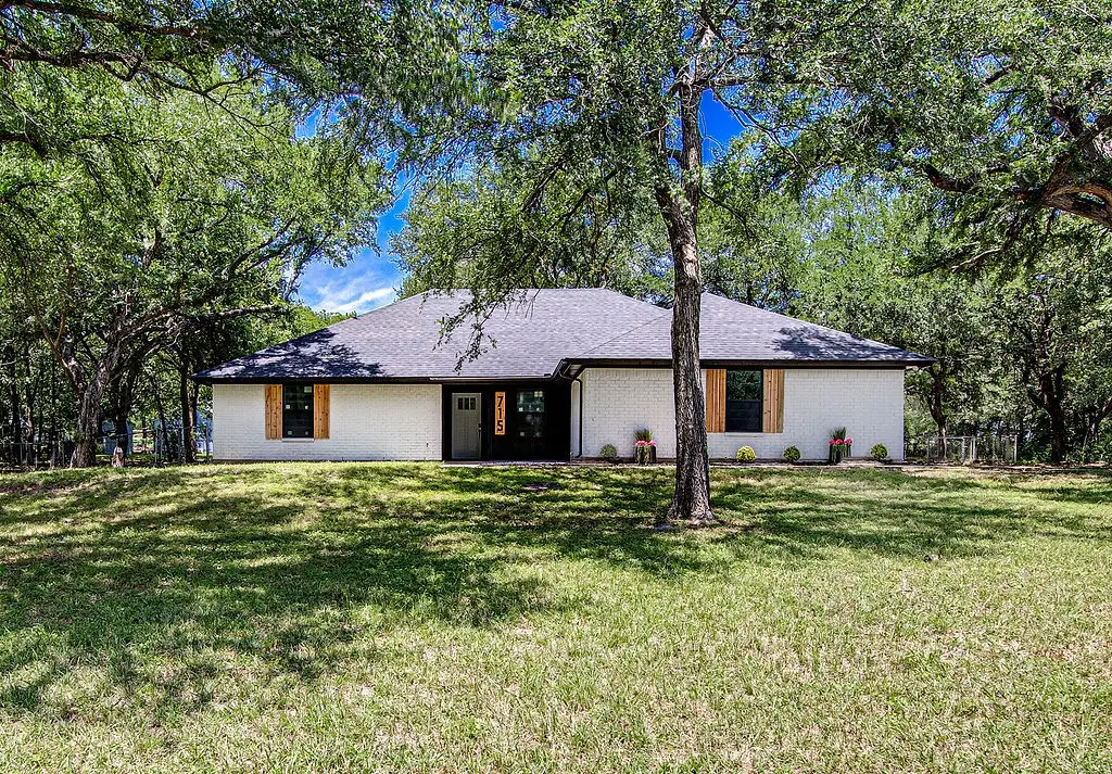715 Pheasant Run, Burleson, TX 76028 - #1