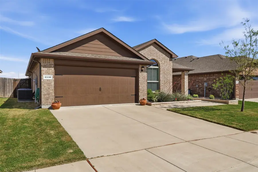 9336 Castorian Drive, Fort Worth, TX 76131 - #2