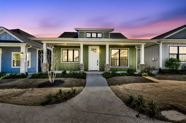 312 Woodside Trail, Waxahachie, TX 75165