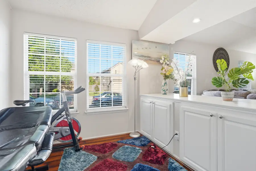 601 Midpark Drive, Euless, TX 76039 - #3