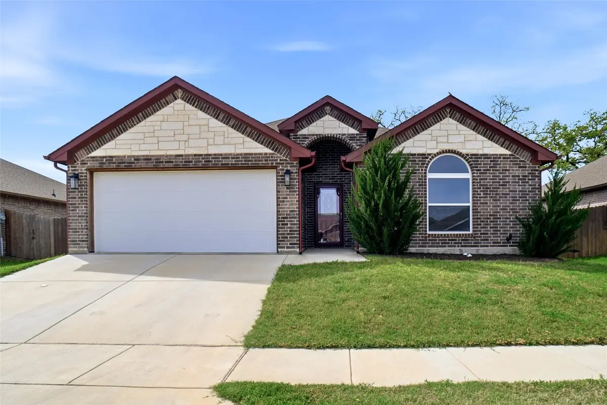 904 Avagail Avenue, Springtown, TX 76082 - #1