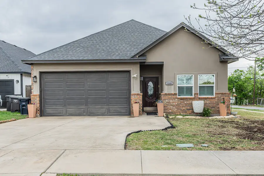 5900 Houghton Avenue, Fort Worth, TX 76107 - #2