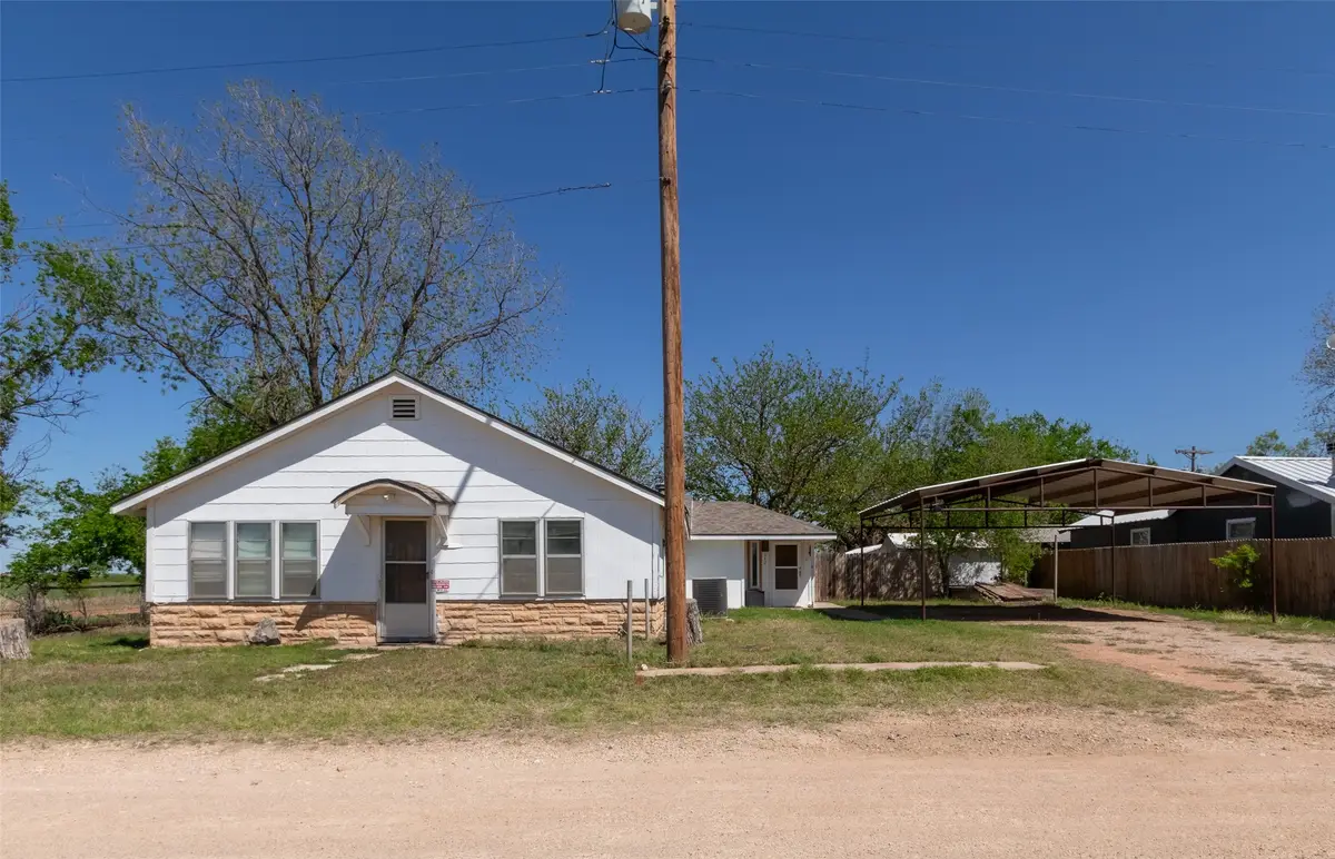 242 E Hamilton Street, Lueders, TX 79553 - #1
