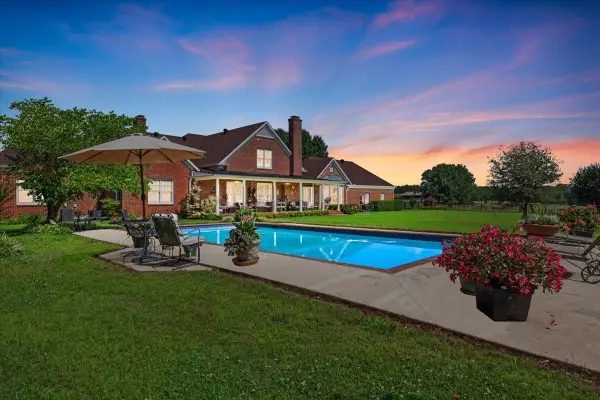 502 County Road 42520, Paris, TX 75462