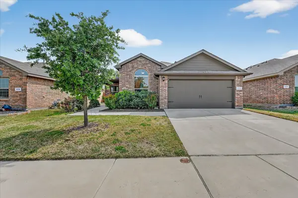 824 Rutherford Drive, Crowley, TX 76036
