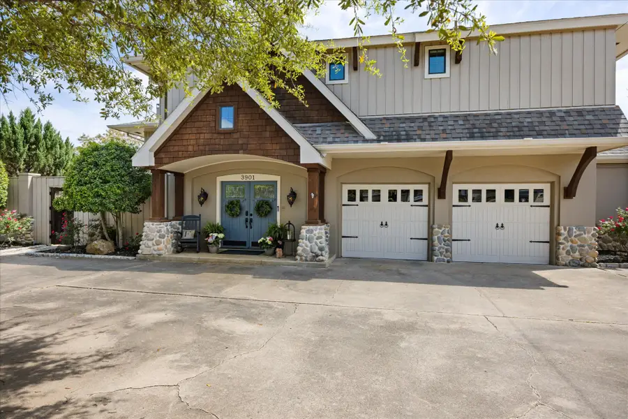 3901 Crescent Drive, Granbury, TX 76049 - #3