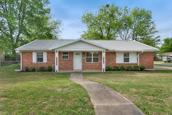 146 Bob White Road, Denison, TX 75020