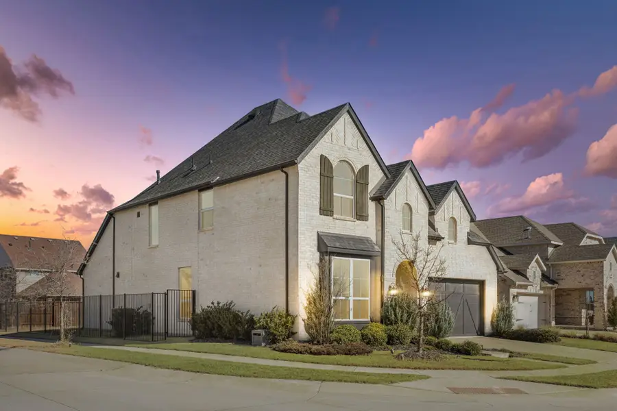 1812 Mcdougall Creek, Van Alstyne, TX 75495 - #2