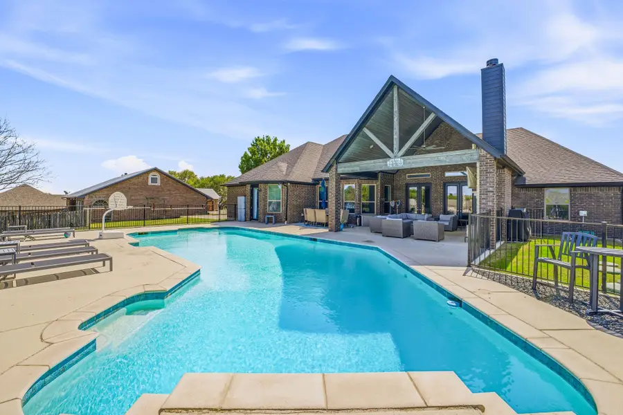 2009 Tree Top Court, Granbury, TX 76049 - #2