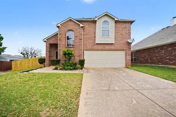 1053 Liberty Circle, Hurst, TX 76053